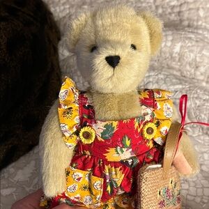 Charming 8 1/2” picnic in Provence Muffy Vanderbear vintage